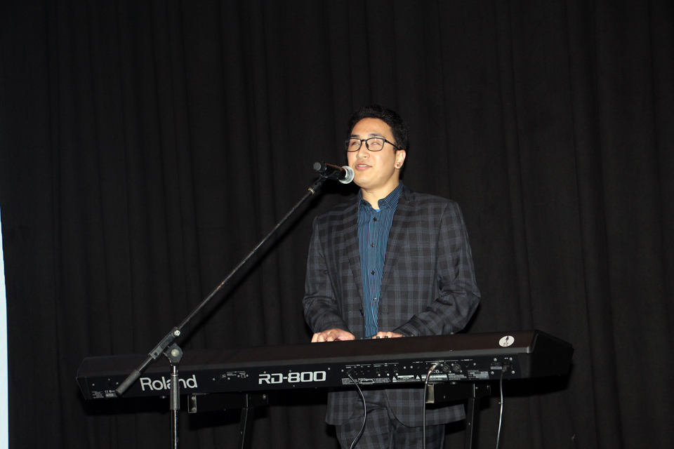 Claro performing at the Women of Achievement event at Four Seasons Hotel Sydney for Vision Australia Black and White Committee
